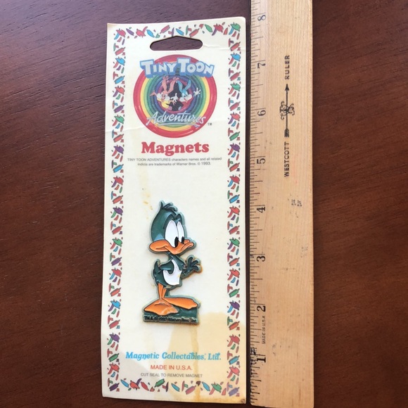 Tiny Toon Adventures Plucky Duck Fridge Magnet - 1992-93 - Picture 5 of 6